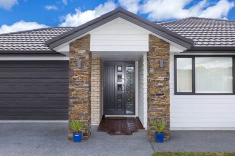 Photo of property in 16 Kerrigan Crescent, Wallaceville, Upper Hutt, 5018