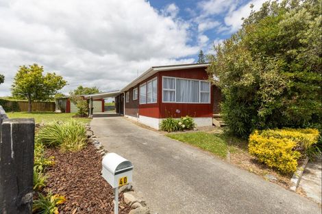 Photo of property in 40 Somerset Crescent, Highbury, Palmerston North, 4412