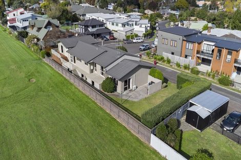 Photo of property in 25 Kelvin Place, Hamilton East, Hamilton, 3216