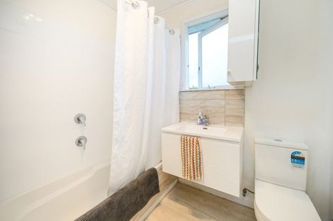 Photo of property in 67a Dundas Road, Sanson, 4817