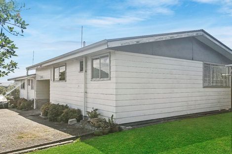 Photo of property in 2/27 Lyell Road, Outer Kaiti, Gisborne, 4010