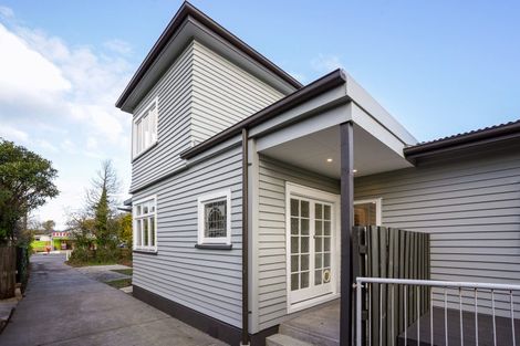 Photo of property in 21 Wainoni Road, Wainoni, Christchurch, 8061