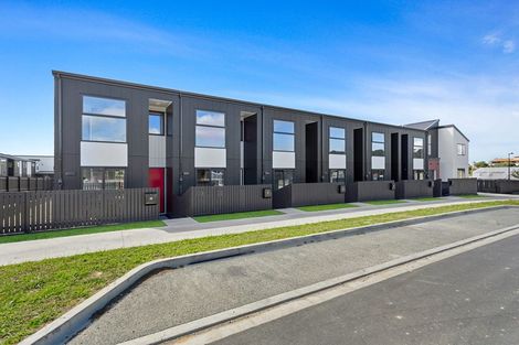 Photo of property in 12 Tima Lane, Mangere Bridge, Auckland, 2022