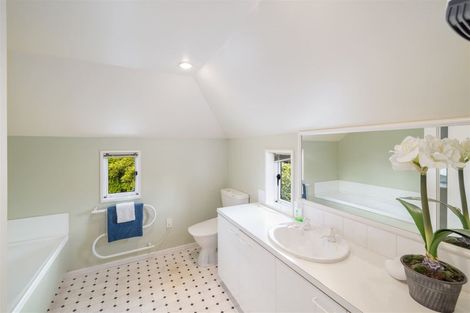Photo of property in 11a Weka Street, Fendalton, Christchurch, 8041