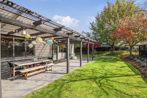 Photo of property in 2 Flaxen Way, Kinloch, Taupo, 3377