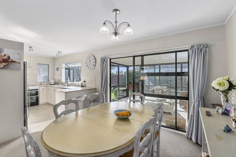 Photo of property in 36 Easton Way, Levin, 5510