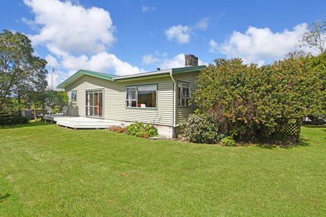 Photo of property in 77 Kaira Road, Kaiwaka, 0573