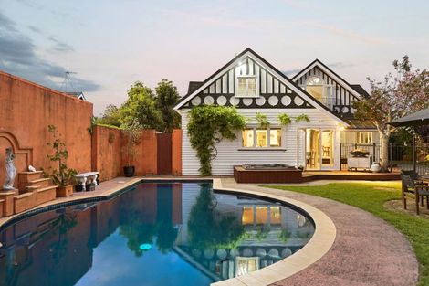 Photo of property in 3 Armagh Street, Hamilton East, Hamilton, 3216