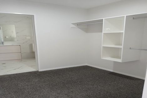 Photo of property in 44 Everglade Drive, Goodwood Heights, Auckland, 2105