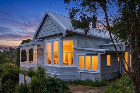 Photo of property in 15 Clifford Street, Dalmore, Dunedin, 9010
