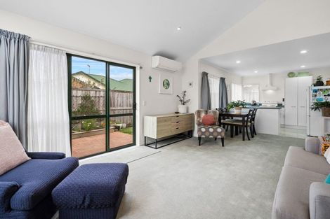 Photo of property in Miramar Villas, 22/3u Byron Street, Miramar, Wellington, 6022
