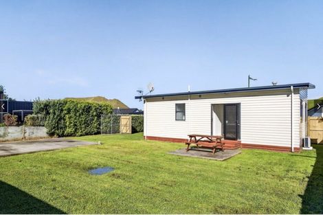Photo of property in 18 Tuamotu Park, Wainui, Gisborne, 4010