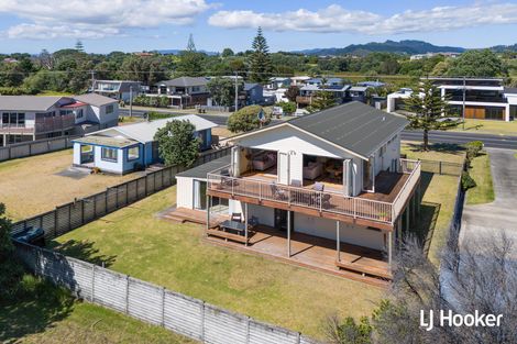 Photo of property in 281 Seaforth Road, Waihi Beach, 3611