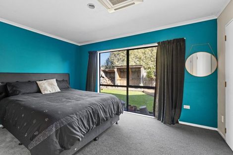 Photo of property in 17 Penlington Place, Havelock North, 4130