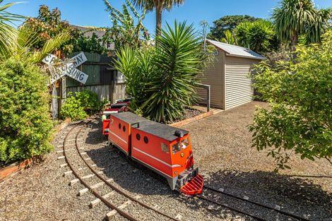 Photo of property in 133 Cornfoot Street, Castlecliff, Wanganui, 4501