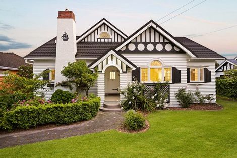 Photo of property in 3 Armagh Street, Hamilton East, Hamilton, 3216