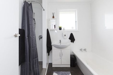 Photo of property in 41 Holdsworth Avenue, Milson, Palmerston North, 4414