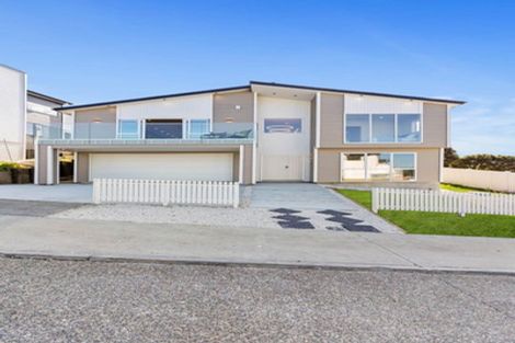 Photo of property in 35 Pacific Heights Road, Orewa, 0931