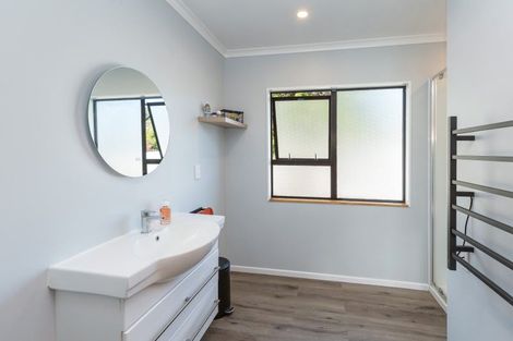 Photo of property in 55 Moeraki Road, Maoribank, Upper Hutt, 5018