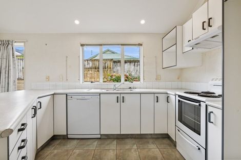 Photo of property in 3 Molyneux Place, Welcome Bay, Tauranga, 3112