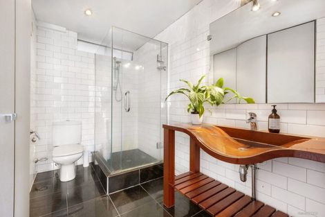 Photo of property in 25/73 Princes Street, Northcote Point, Auckland, 0627