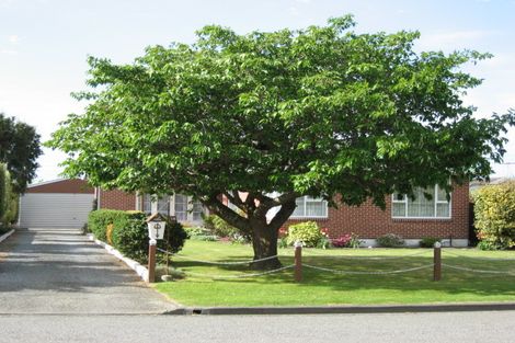 Photo of property in 16 Cridland Street West, Kaiapoi, 7630