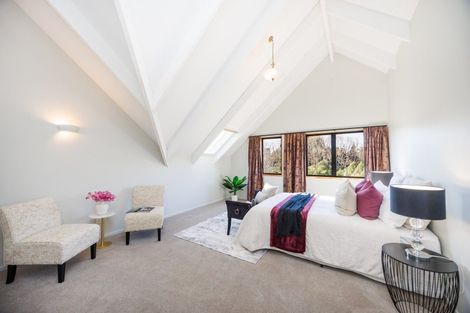 Photo of property in 20 Cashmere Drive, Fitzherbert, Palmerston North, 4410