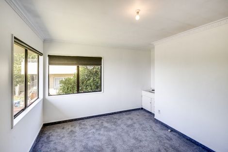 Photo of property in 10 Poaka Place, Taradale, Napier, 4112