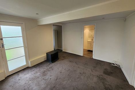 Photo of property in 139 Luckens Road, West Harbour, Auckland, 0618