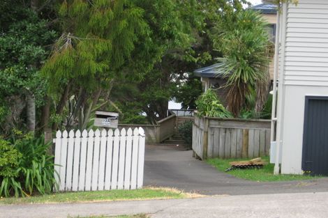 Photo of property in 2/93 Stanley Road, Glenfield, Auckland, 0629