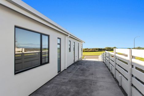 Photo of property in 16 Pacific Parade, Coastlands, Whakatane, 3120