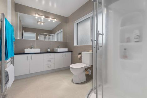 Photo of property in 32 Carroll Place, Owhata, Rotorua, 3010