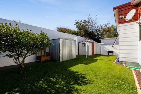 Photo of property in 4 Surrey Street, Hawera, 4610