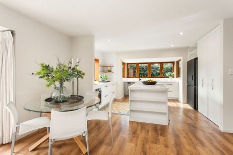 Photo of property in 114b Memorial Avenue, Burnside, Christchurch, 8053