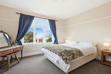 Photo of property in 30 Wharfe Street, South Hill, Oamaru, 9400