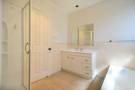 Photo of property in 6 Palmer Avenue, Glen Eden, Auckland, 0602