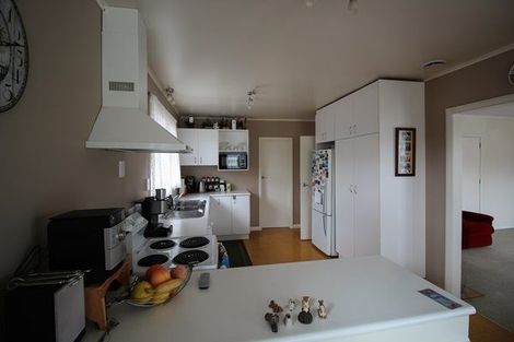 Photo of property in 46f1- Thackeray Street, Trentham, Upper Hutt, 5018