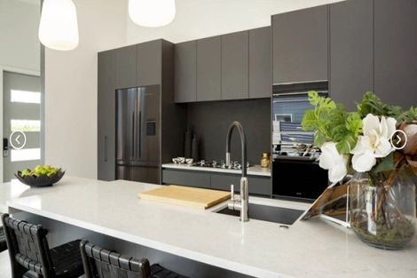 Photo of property in 92 Kahui Parade, Karaka, 2113