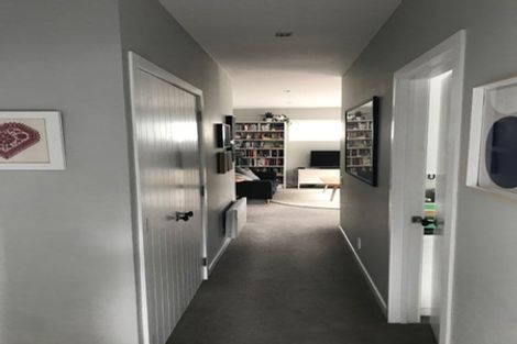 Photo of property in 292 Ohiro Road, Brooklyn, Wellington, 6021