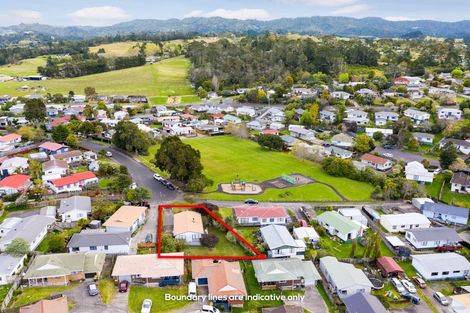 Photo of property in 33 Starforth Place, Henderson, Auckland, 0612