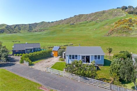 Photo of property in 15b Ratau Street, Mahia, 4198