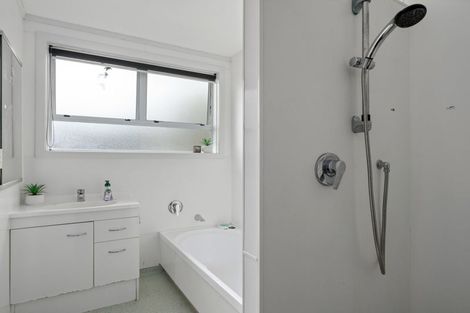 Photo of property in 1 Lyndhurst Street, Awapuni, Gisborne, 4010