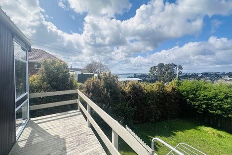 Photo of property in 151 Bleakhouse Road, Mellons Bay, Auckland, 2014