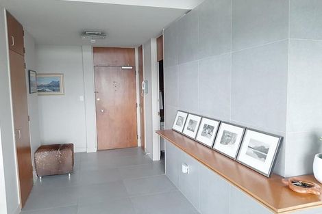 Photo of property in 45 Stanley Point Road, Stanley Point, Auckland, 0624