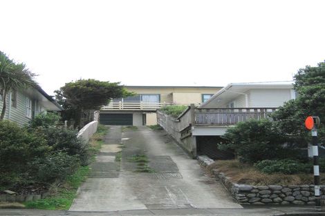 Photo of property in 56 Stewart Drive, Newlands, Wellington, 6037