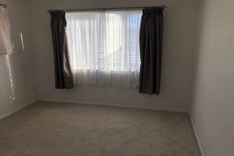 Photo of property in 8 Tarapiroe Avenue, Takanini, 2112