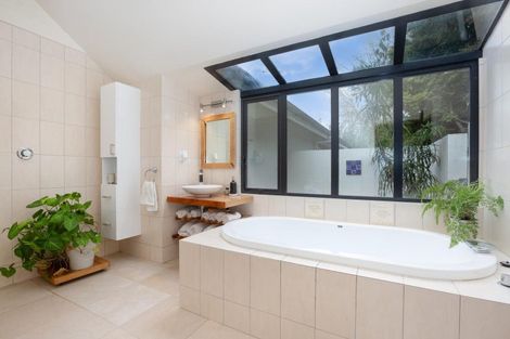 Photo of property in 90 Peka Peka Road, Peka Peka, Waikanae, 5391