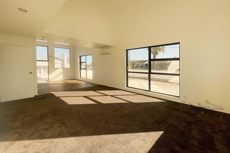 Photo of property in 32a Elliot Street, Howick, Auckland, 2014