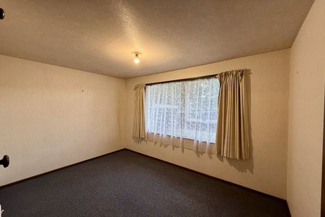 Photo of property in 2/74 Solomon Avenue, Redwood, Christchurch, 8051
