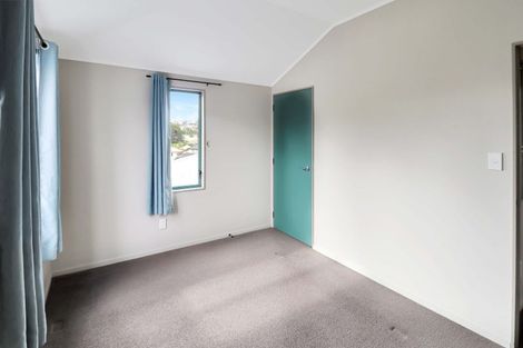 Photo of property in 10 Waverton Terrace, Churton Park, Wellington, 6037